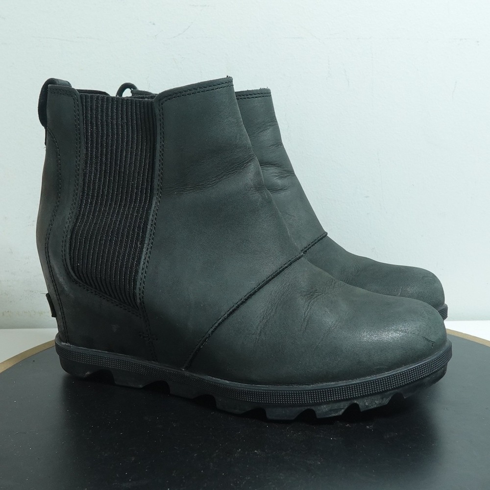 Sorel Joan Of Arctic Wedge III Chelsea Boots Women US 9 Black Leather Lug Sole
